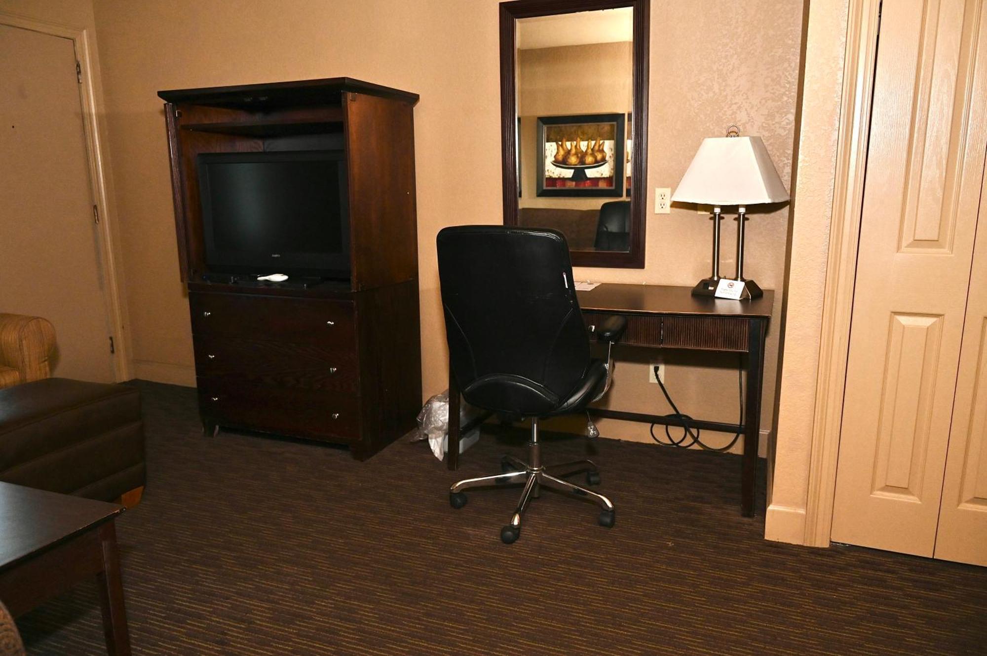 Fortune Inn & Suites 뉴포트 외부 사진