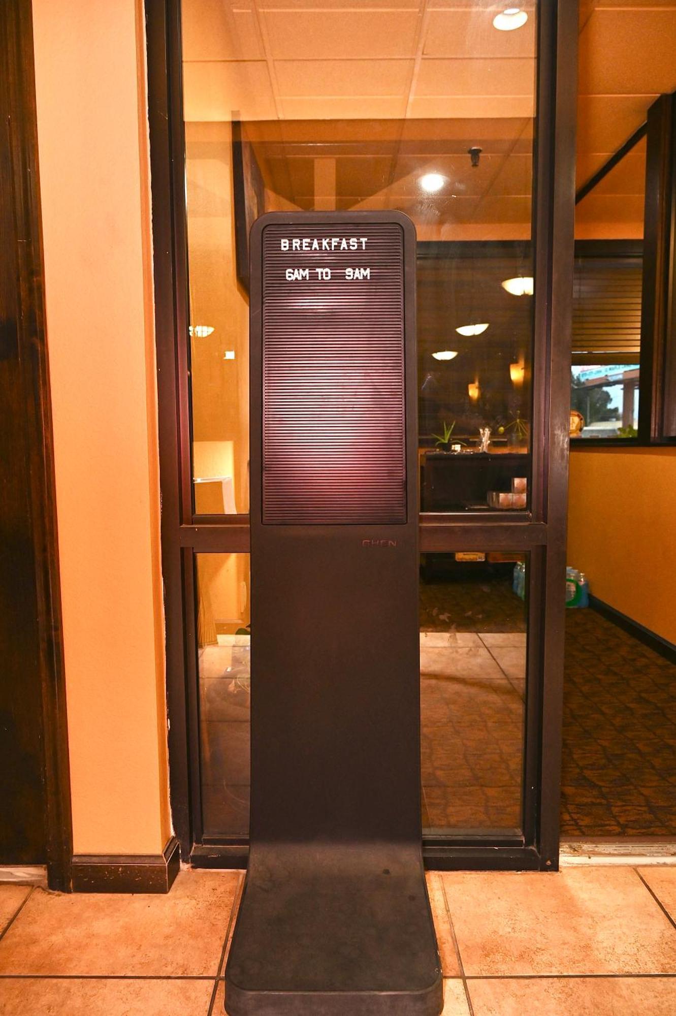 Fortune Inn & Suites 뉴포트 외부 사진