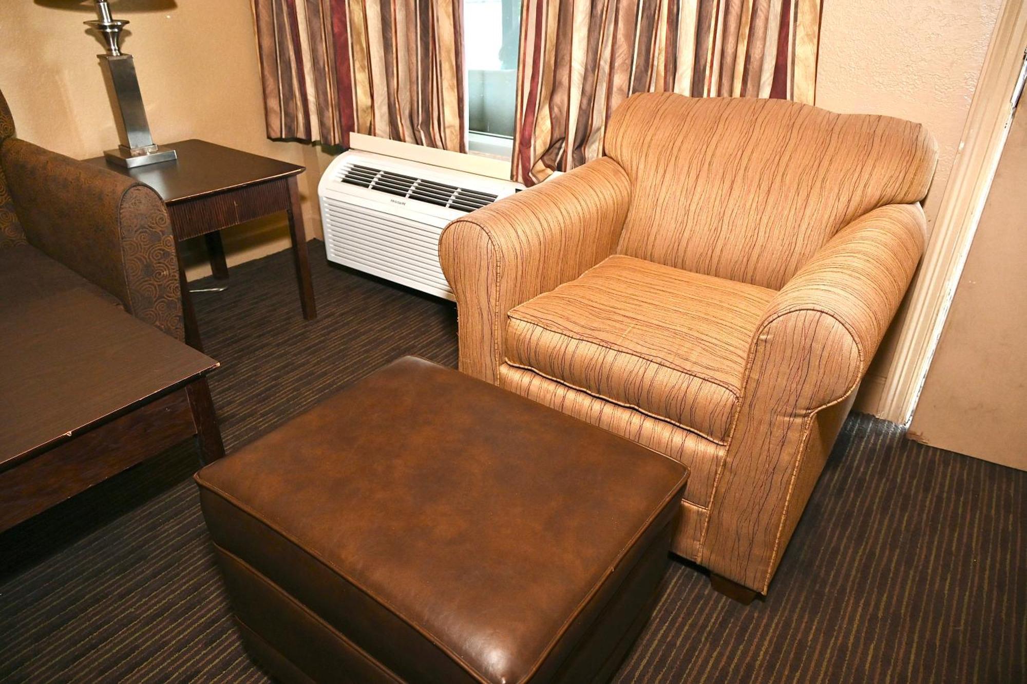 Fortune Inn & Suites 뉴포트 외부 사진
